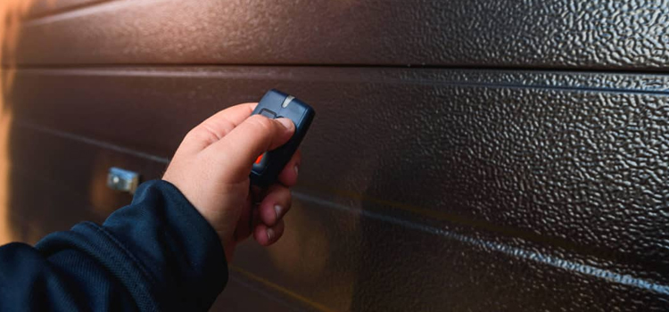 automatic door opener with remote control in Chino